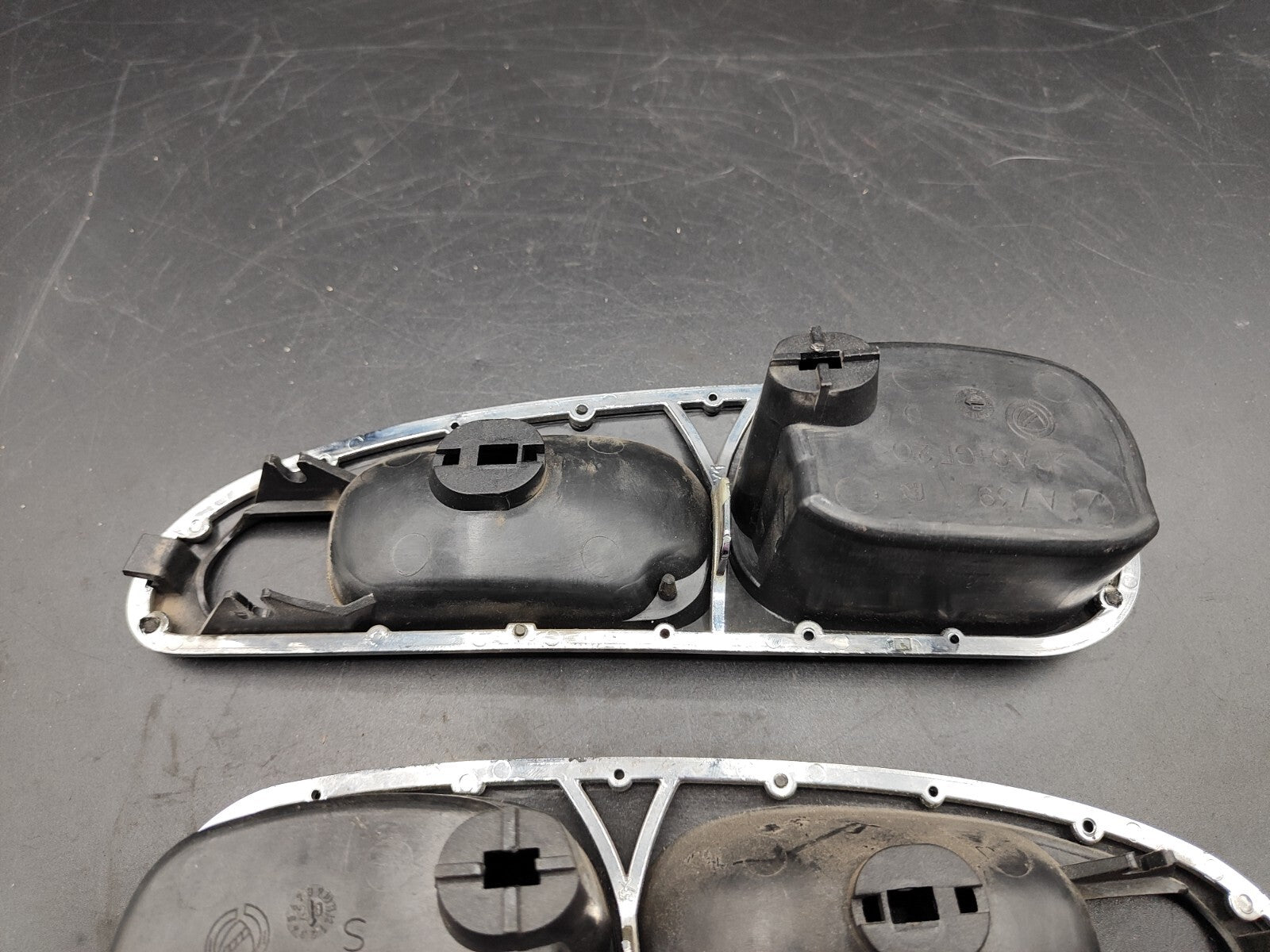 Alfa Romeo 156 2.4JTD 110kW 2002 Rear Left Right Door Inner Handle Trim Ashtray