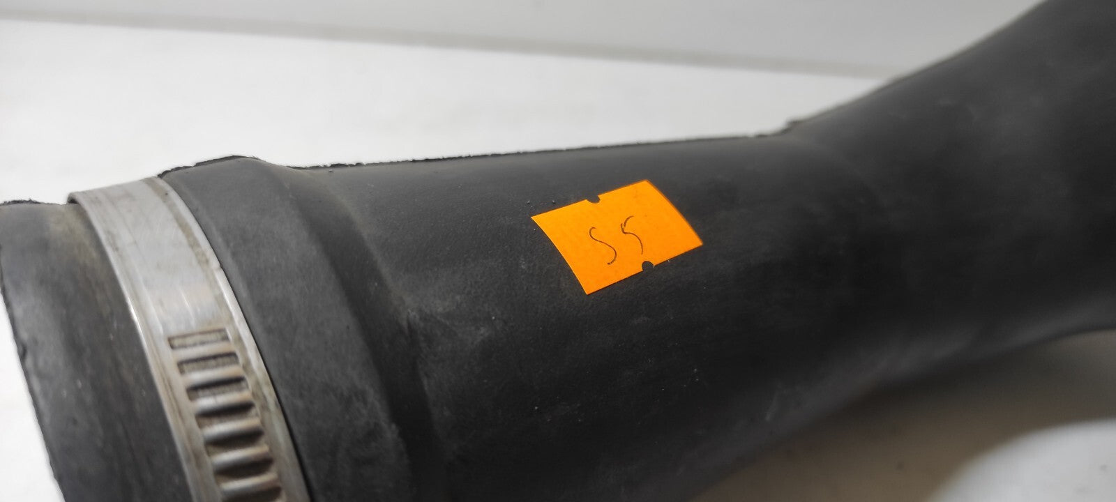 Alfa Romeo GT 1.9JTD 110kW 2004 Diesel Engine Air Intake Pipe Hose 46819096