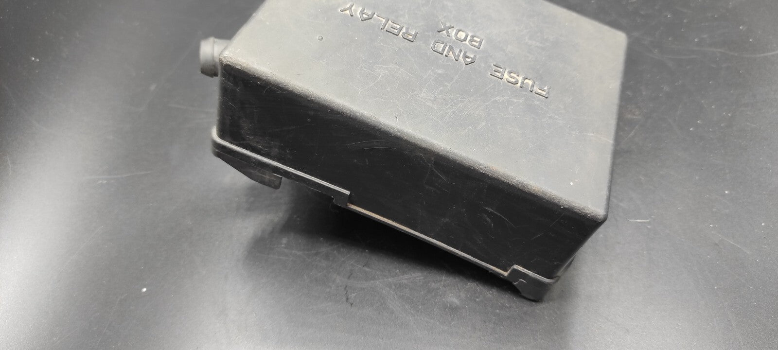 Alfa Romeo 147 1.9JTD 103kW 16V 2003 Diesel Engine Fuse Box Cover Cap