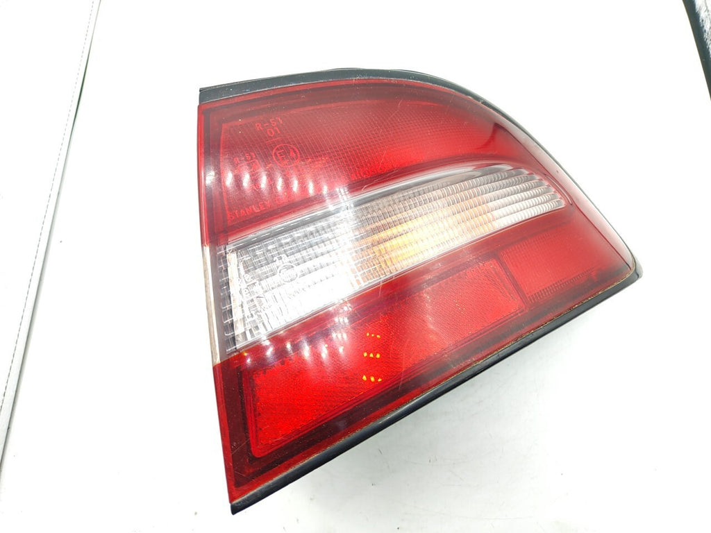 Mitsubishi Galant 1994 Sedan Rear Right Taillight Lamp Light 0431593R
