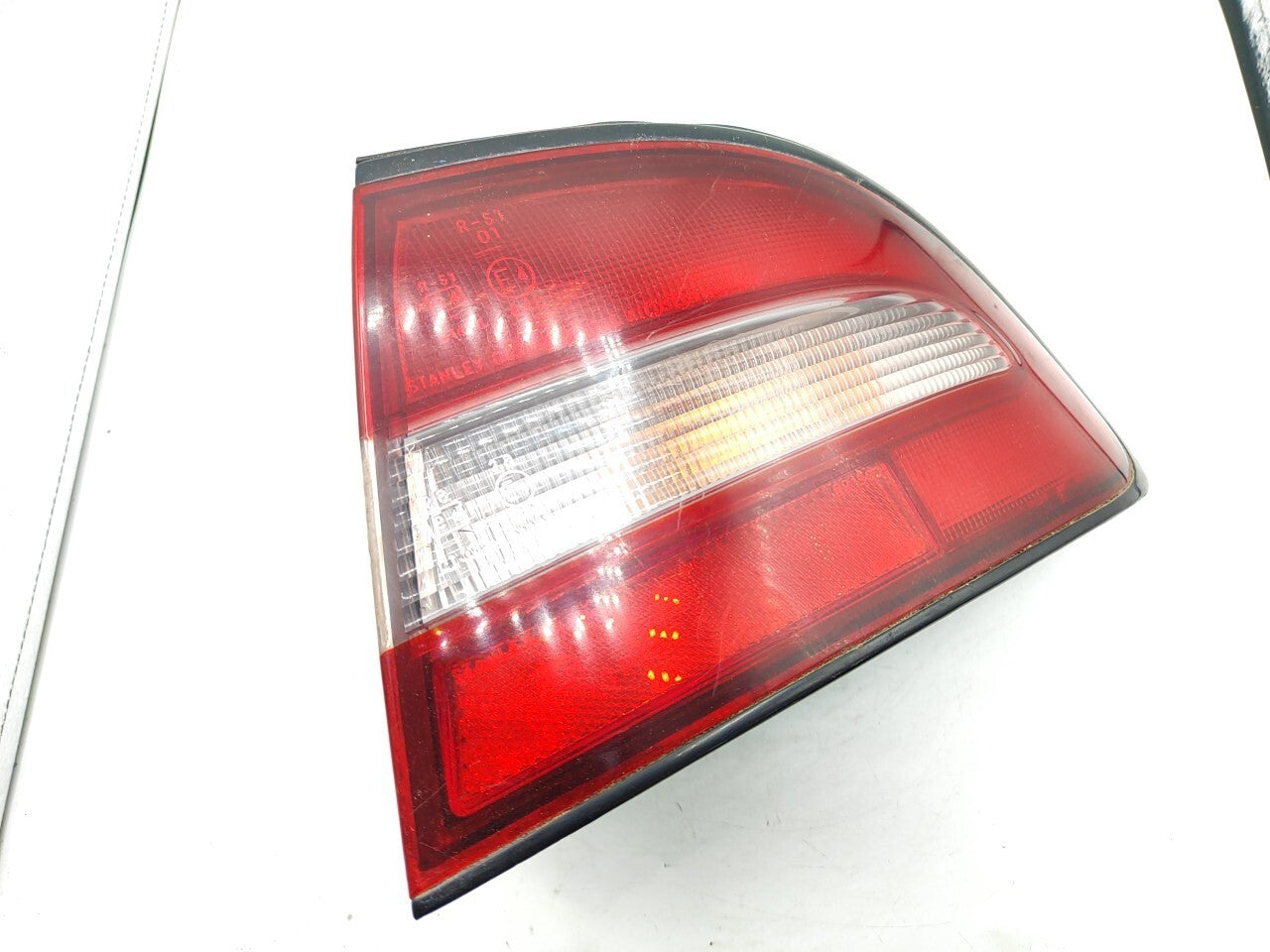 Mitsubishi Galant 1994 Sedan Rear Right Taillight Lamp Light 0431593R
