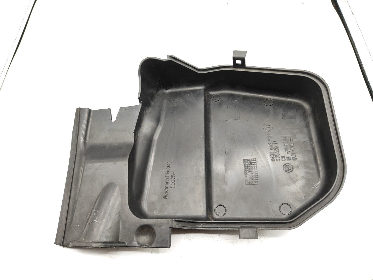 BMW E90 E91 330D 170kW 2006 Diesel Right Side Cabin Filter Cover 6925017