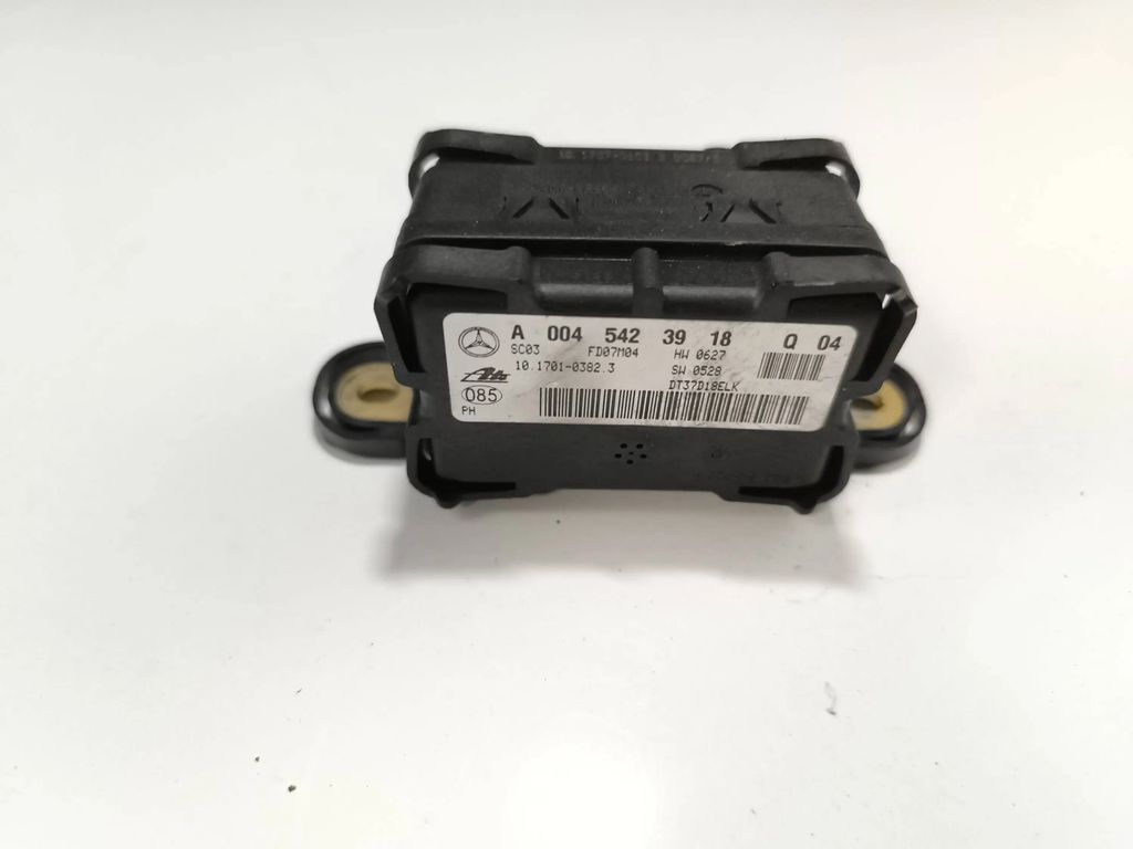Mercedes-Benz ML W163 2000 ESP acceleration yaw rate sensor A0045423918 