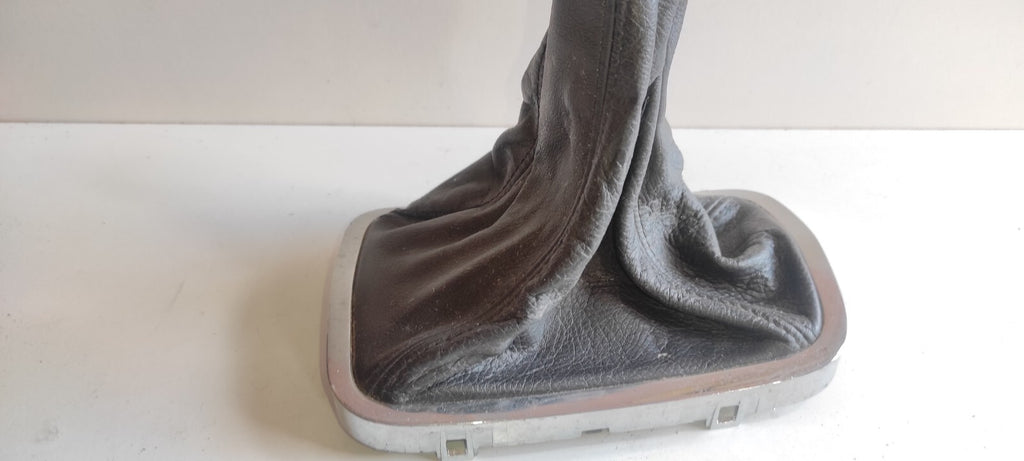 Peugeot 607 3.0i V6 2002 Manual Shift Knob Surround Leather Trim