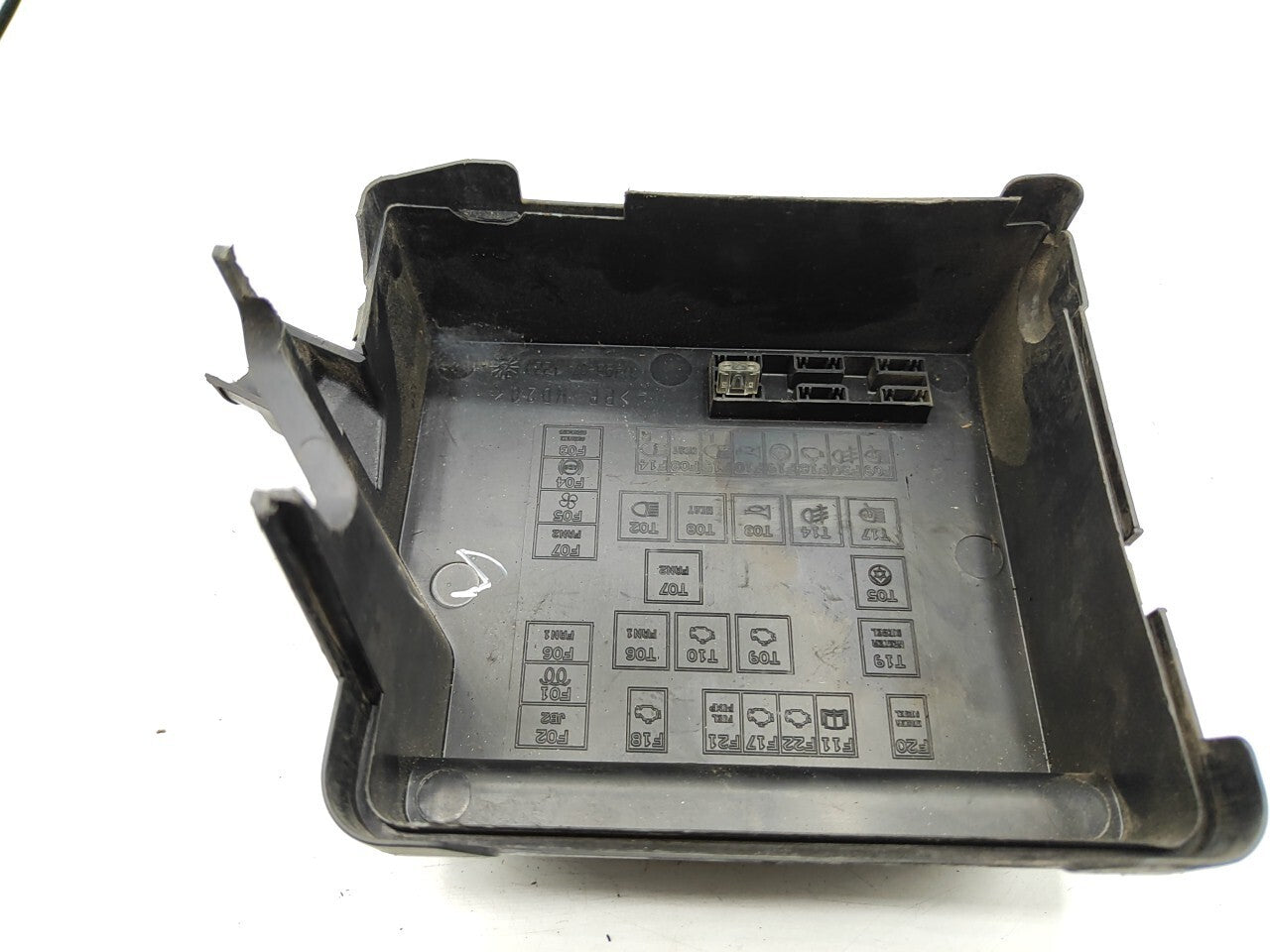 Alfa Romeo GT / 147 1.9JTD 8V 2007 Diesel Engine Fuse Box Cover Cap