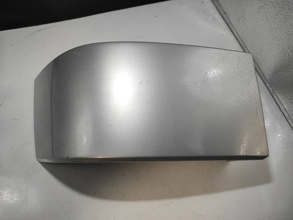 Saab 9-5 2.0T 110kW Petrol 2000 Rear right tail light trim cover 4593463 