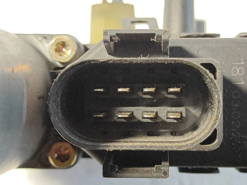 Audi A6 S6 C5 4B 2001 front right window regulator motor 0130821774 