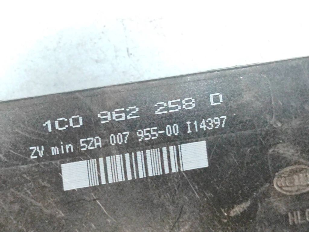 Volkswagen Golf IV 1997 Comfort convenience body module 1C0962258D 