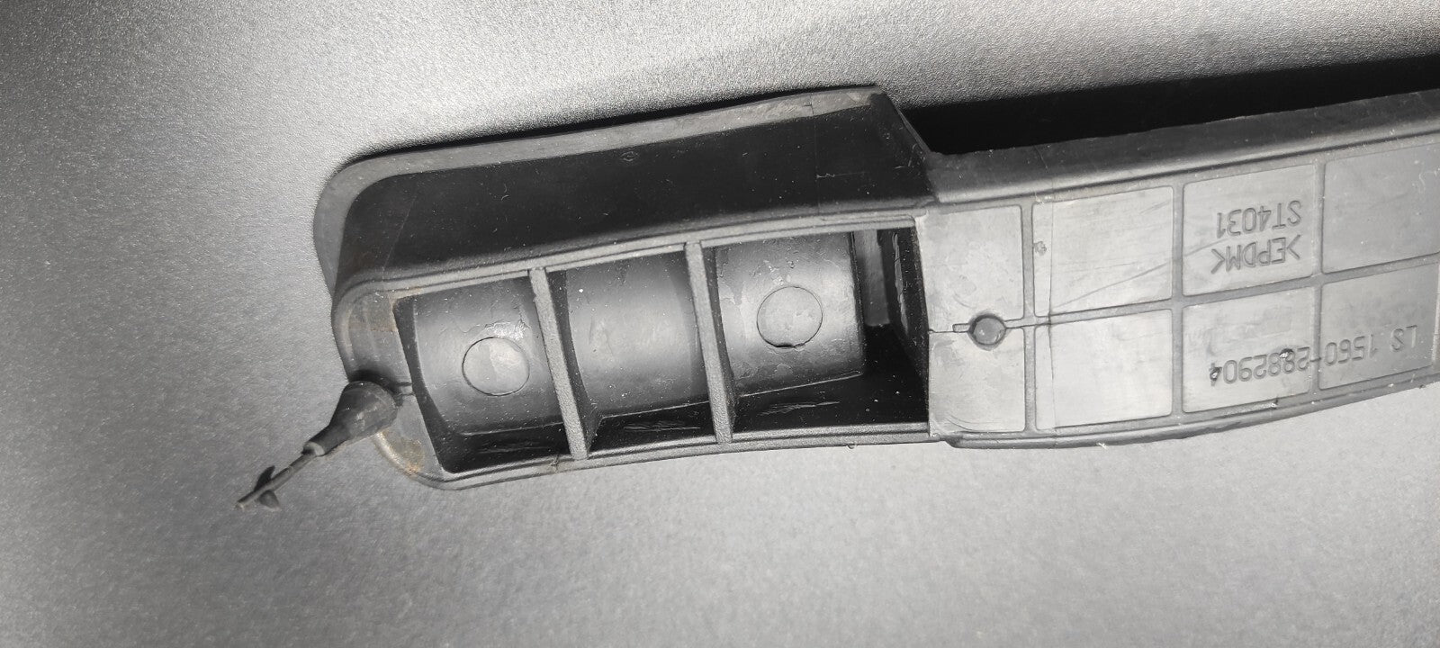 Alfa Romeo 156 2004 Center Console Middle Rubber Insert Mat 15602882904