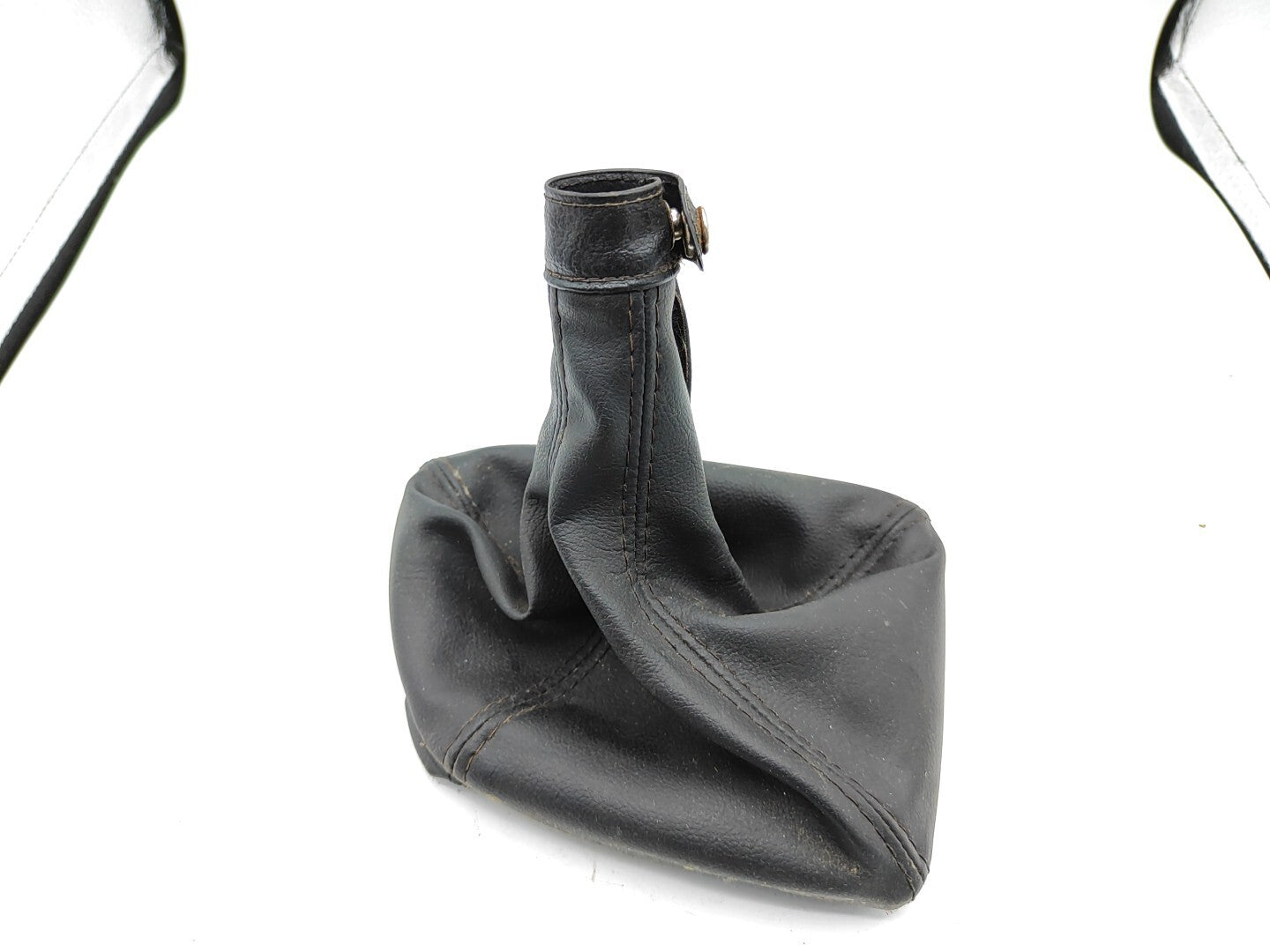 Alfa Romeo 156 2.0TS 2000 Gear Shift Knob Surround Leather Gaiter Bracket