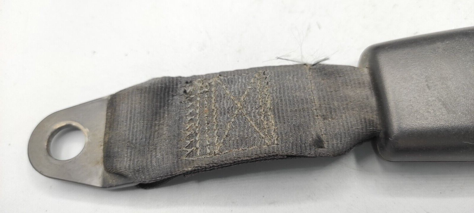 Alfa Romeo 147 1.9JTD 110kW Diesel 2004 Rear Center Seatbelt Buckle 10448490