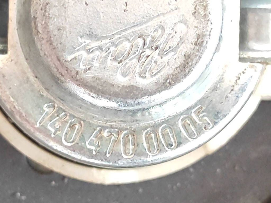 Mercedes-Benz E W210 1998 Fuel tank filler cap 1404700005  