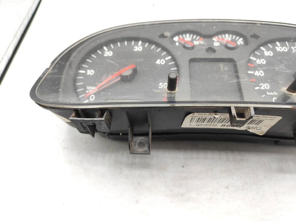 1J0919860B Volkswagen Golf IV 2002 Diesel speedometer instrument cluster 