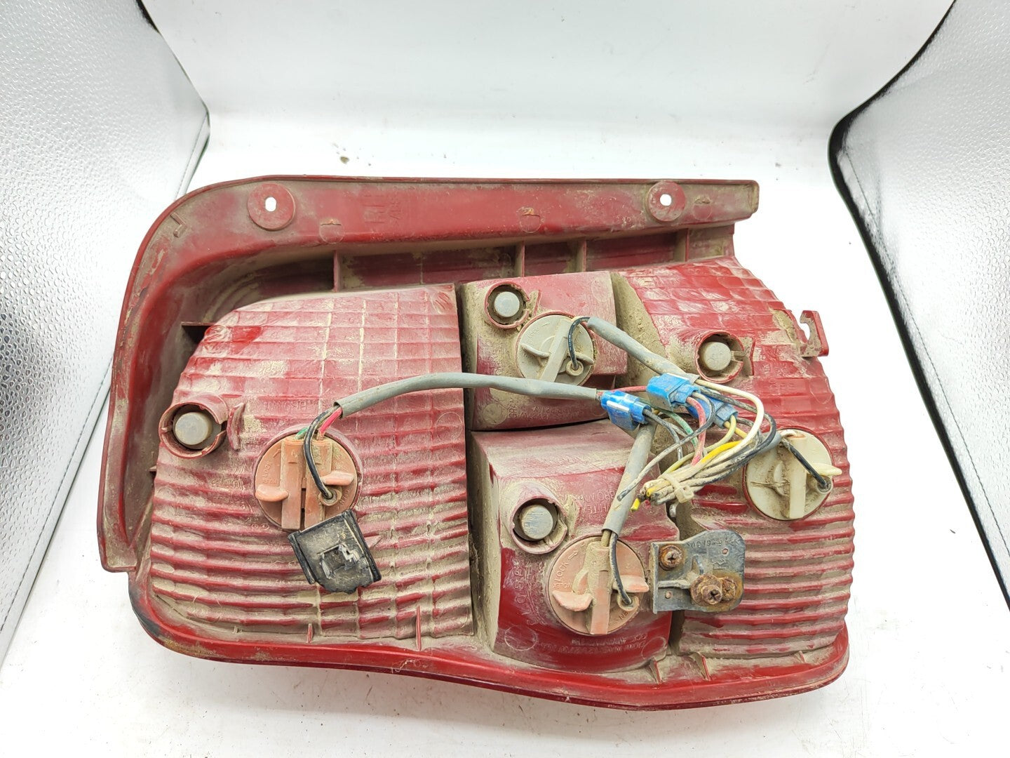 Kia Carnival 2003 LHD Rear Right Side Taillight Lamp Light 1K53A51140R
