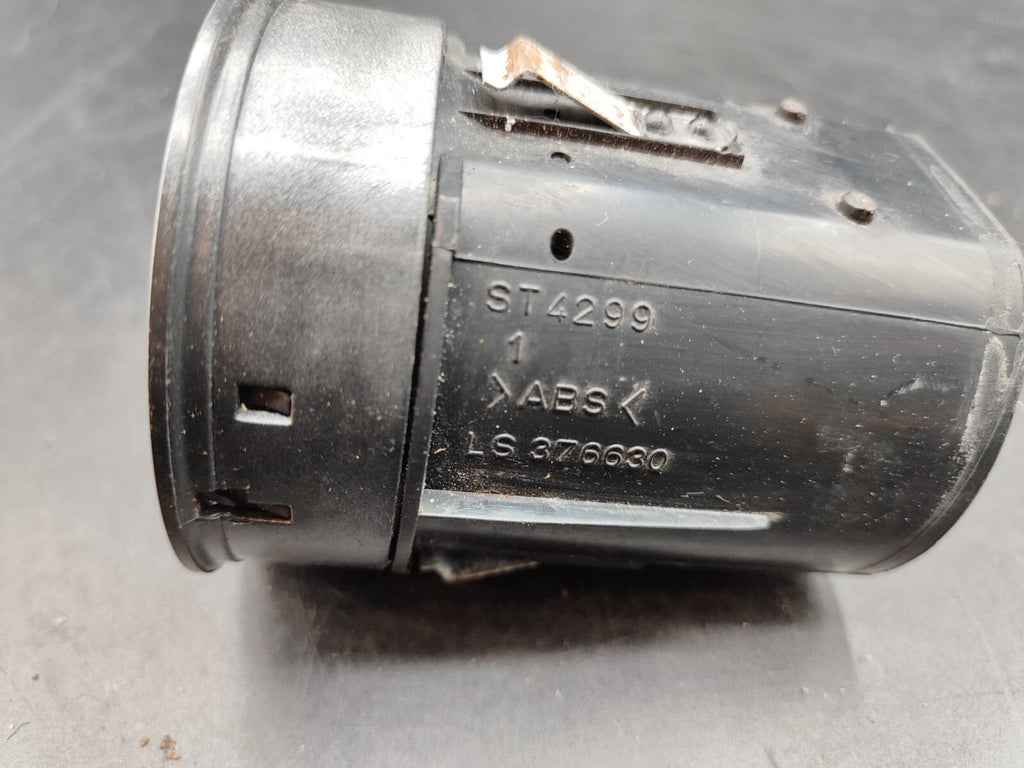 Alfa Romeo 159 1.9JTDm 88kW 2007 LHD Front Side Dash Panel Air Vent LS376630