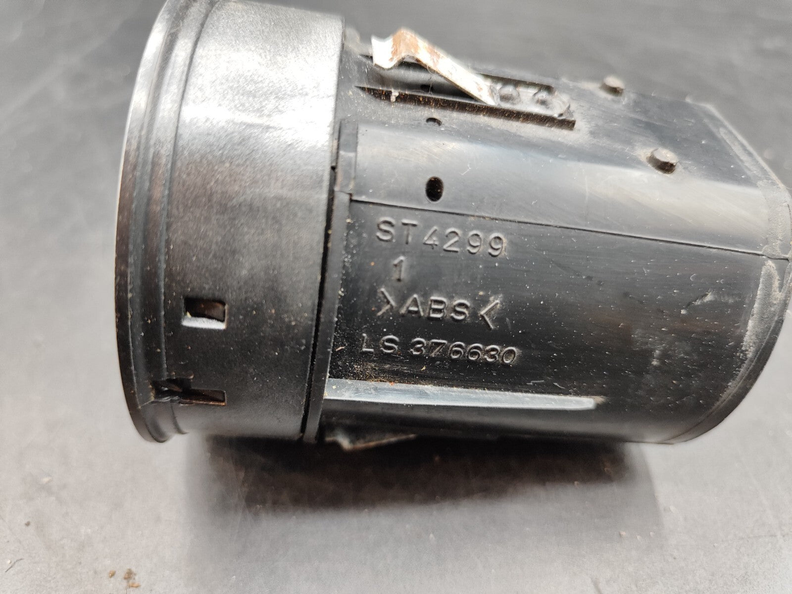 Alfa Romeo 159 1.9JTDm 88kW 2007 LHD Front Side Dash Panel Air Vent LS376630