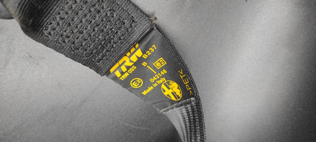 Alfa Romeo 166 2.4JTD 110kW 2001 Rear Seat Middle Center Safety Seatbelt 043146