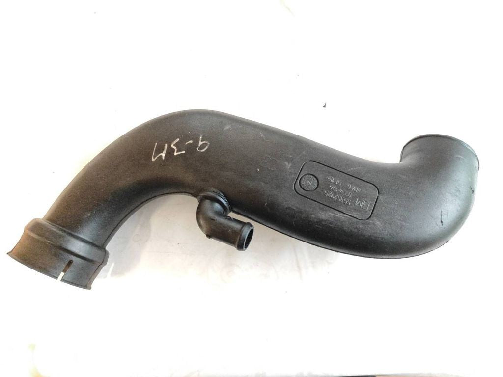 Opel Vectra C 2004 Diesel intercooler hose pipe 55352725 