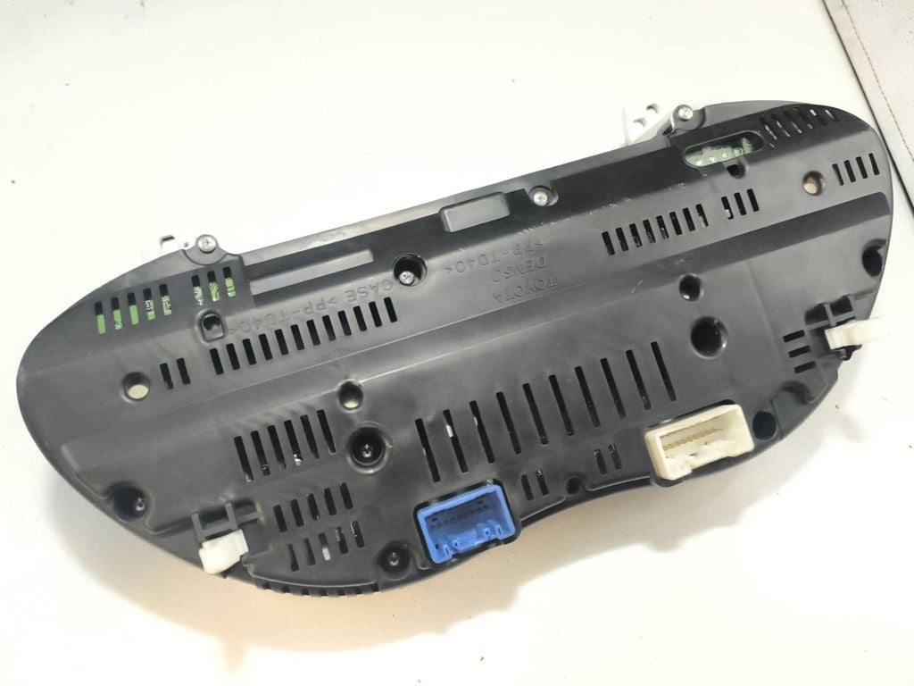 8380005C00 Toyota Avensis T250 2006 speedometer instrument cluster MB2574305297