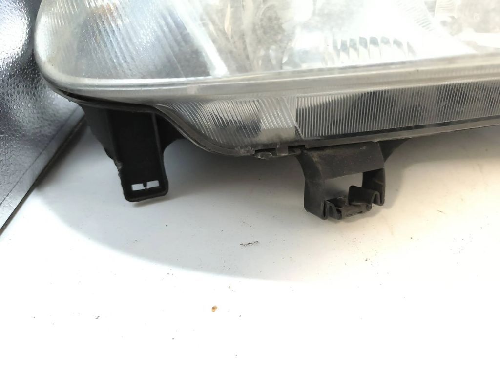 Renault Megane I 2000 LHD Front Right headlight headlamp 7700427870D 