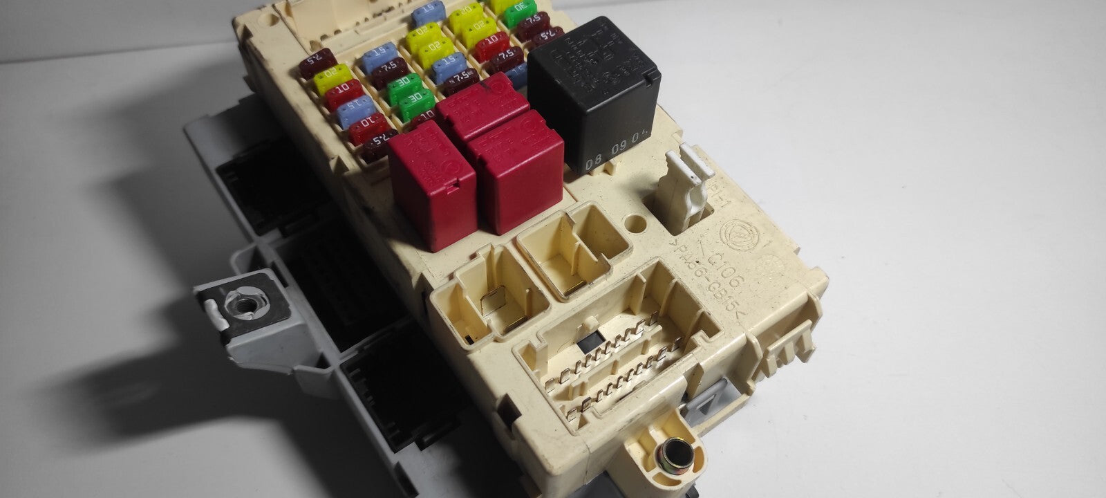 Alfa Romeo 159 1.9JTDm 88kW 2008 Diesel Engine Fuse Box Module 60681000