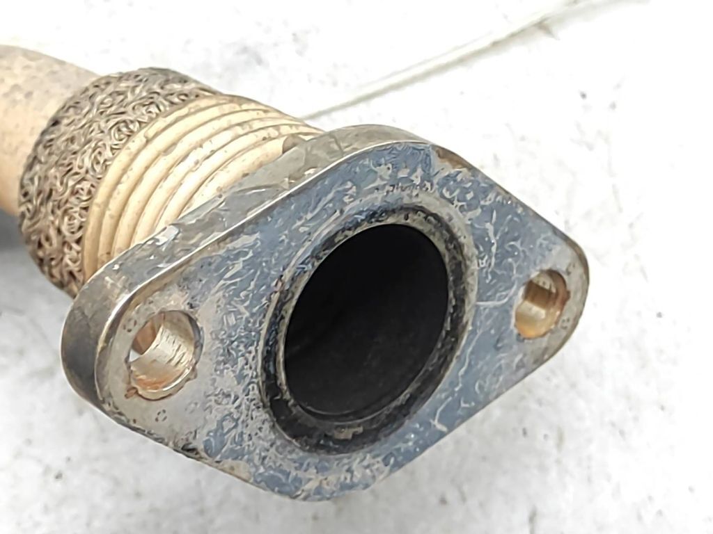 Volkswagen Touran 1T1 2006 Diesel EGR valve line pipe hose 03G131521AL 