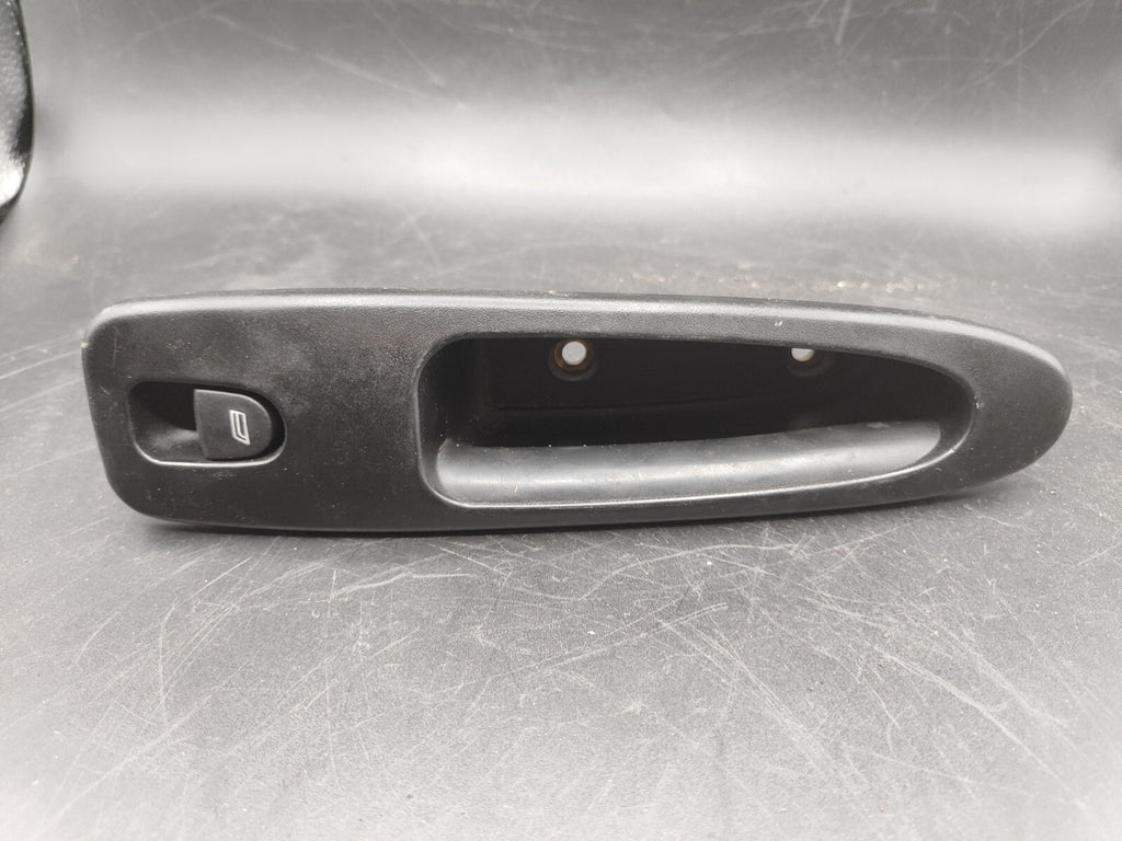 Alfa Romeo 166 2.4JTD 110kW 10V 2003 Electric Window Switch Button 156018359