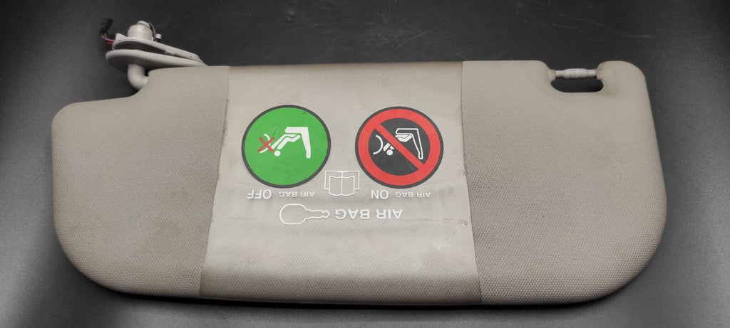 Alfa Romeo 147 1.9JTD 16V Diesel 2003 LHD Front Right Sun Visor Cover