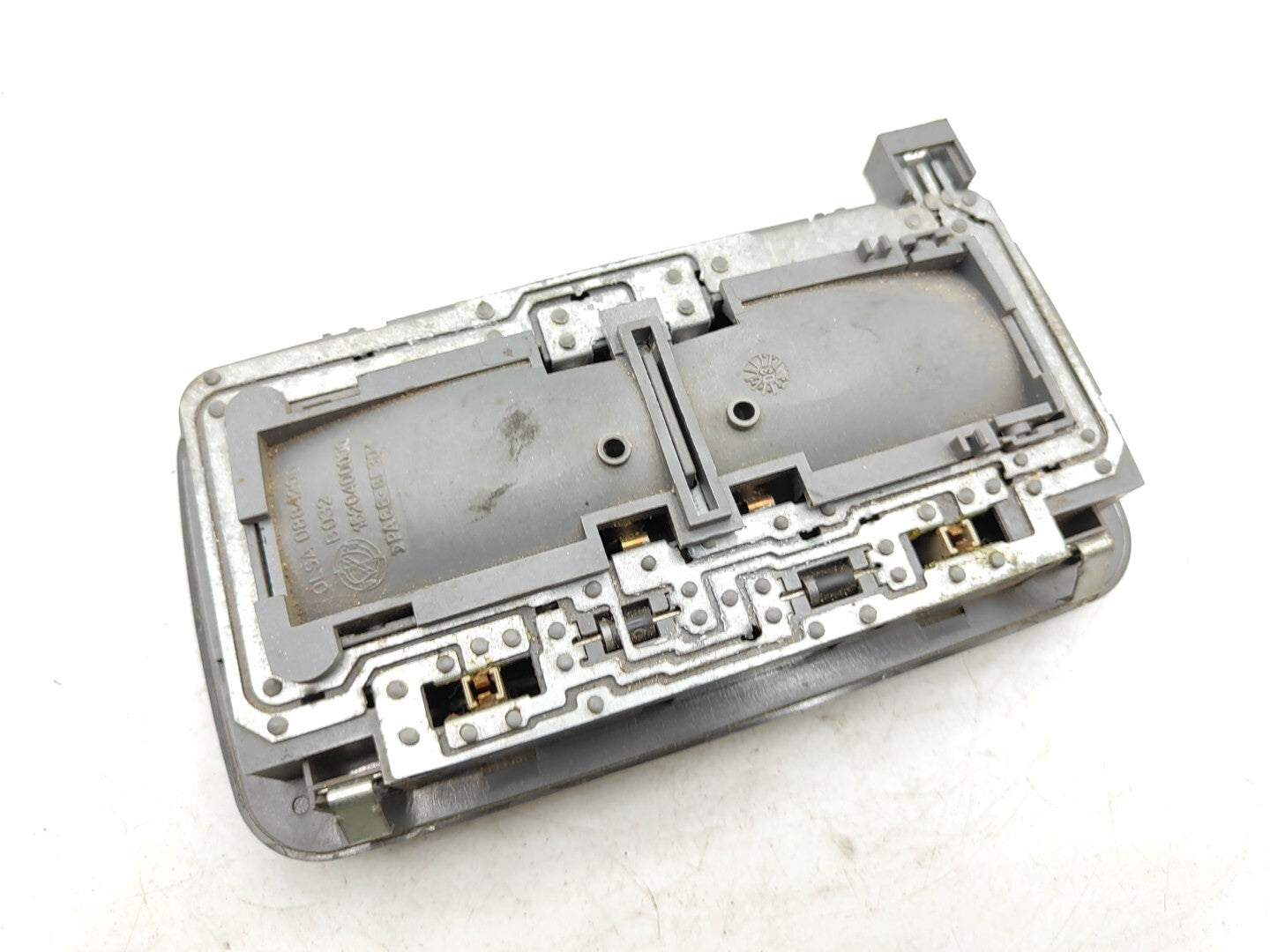 Alfa Romeo 156 2.0 114KW 1999 Front Interior Roof Reading Light 1520400000