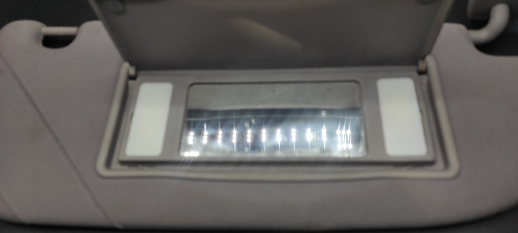 Peugeot 607 3.0i V6 2002 LHD Front Right Side Sun Visor Cover