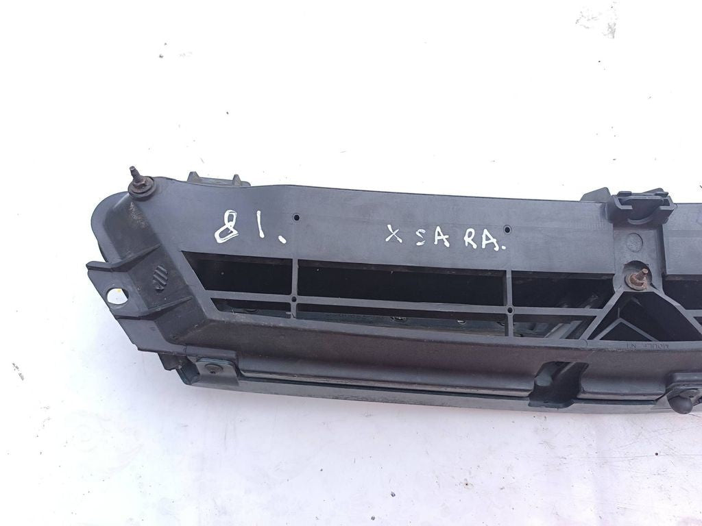Citroen Xsara 2000 Front grill 9627892077 