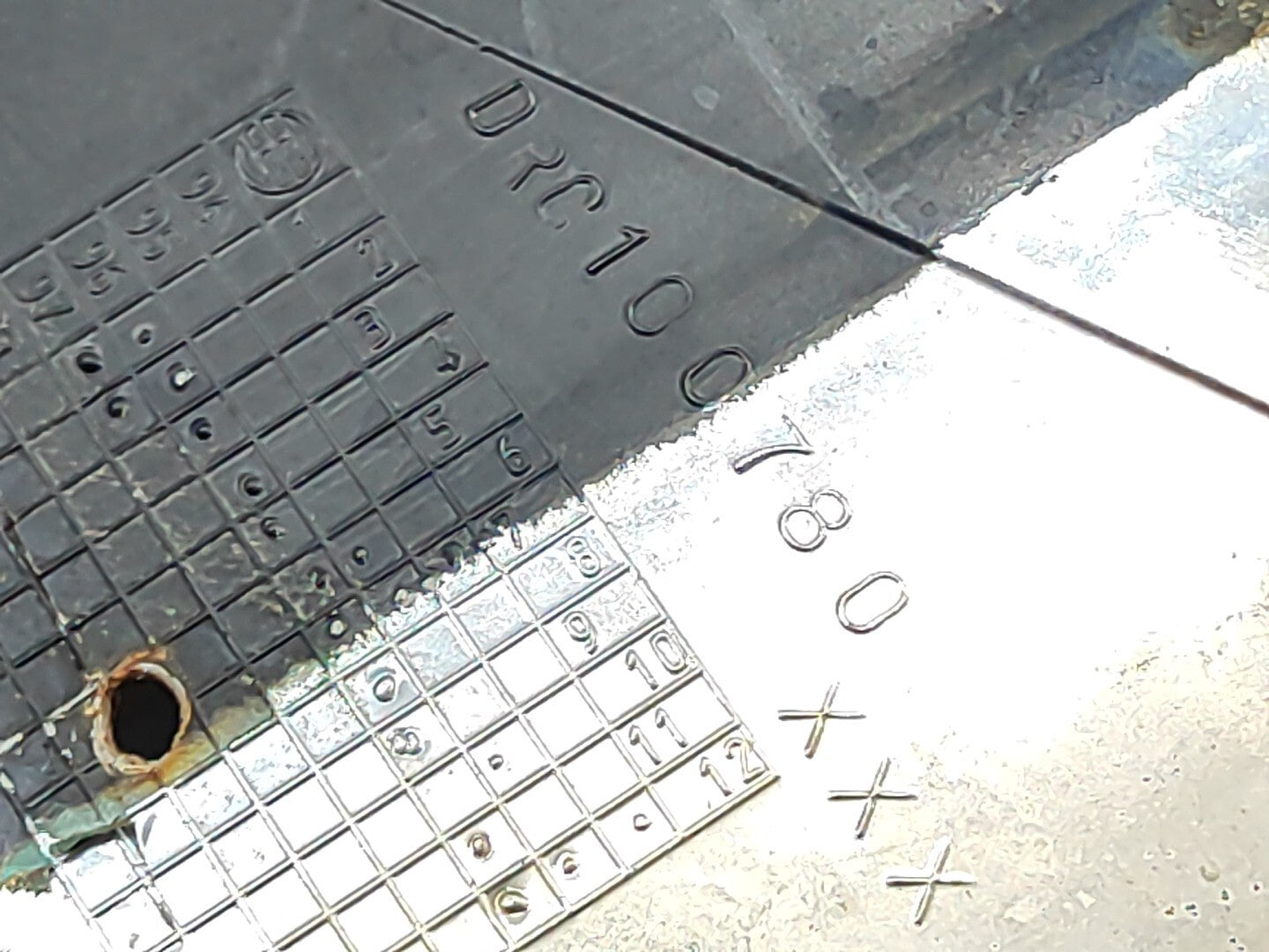 Rover 400 420 418 1995 Rear Number Plate Holder Trim Bar DRC100780