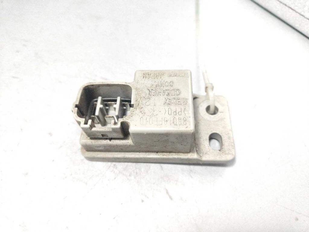 Subaru Legacy 2011 Window wiper relay 88018FE010 