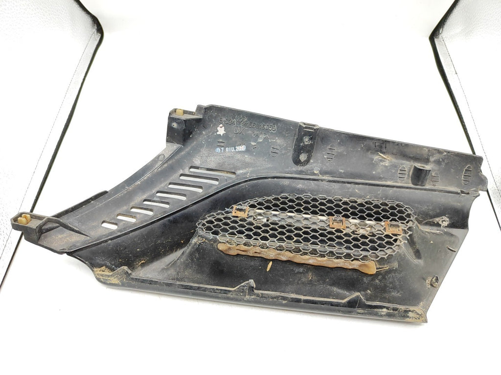 Alfa Romeo 166 2000 Front Right Upper Grill 156016559 BLACK
