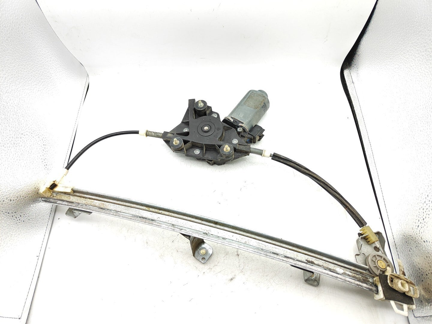 Alfa Romeo 156 1.9JTD 2002 Front Left Window Lifting Mechanism Motor 400396A