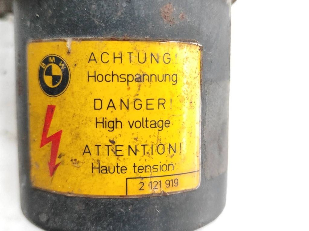 BMW 5 E34 1994 High voltage ignition coil 2121919 