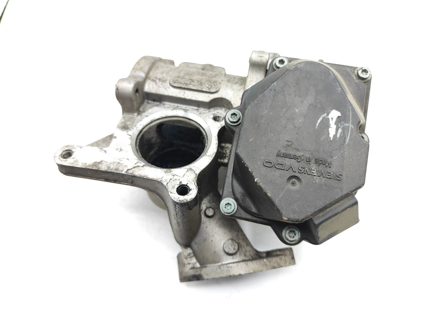 Volkswagen Passat B6 2.0TDI 2007 EGR Valve 03G129637A 03G128063A