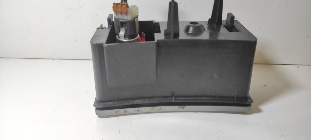Alfa Romeo GT 1.9JTD 110kW 2005 Front Dash Ashtray / Storage Copartment