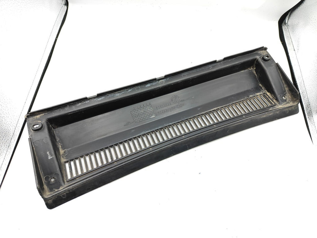 Alfa Romeo 166 2.4JTD 2001 Front Windshield Wiper Trim 60609592