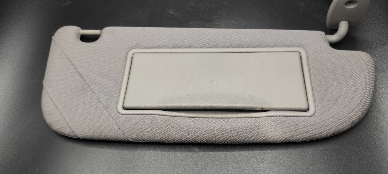 Peugeot 607 3.0i V6 2002 LHD Front Right Side Sun Visor Cover