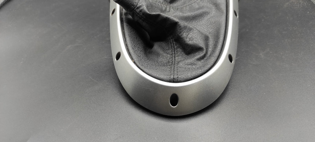 Alfa Romeo GT 1.9JTD 2005 Gear Selector Shifter Surround Trim Leather LS375401