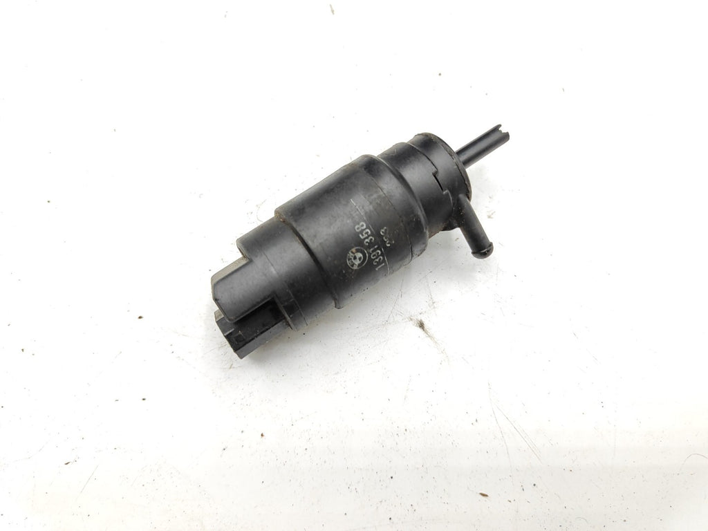 BMW E34 E36 1993 Windshield Washer Pump Motor 1391358