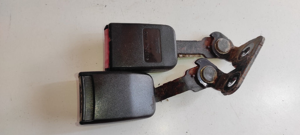 Peugeot 607 3.0i V6 2002 Petrol Rear Interior Seat Safety Seatbelt Buckle