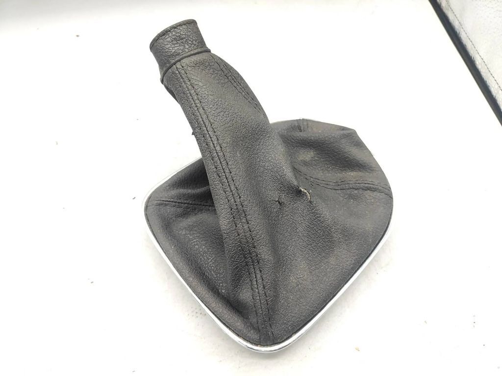 Alfa Romeo 147 Facelift 1.9JTD 2006 Gear shifter surround trim plastic 