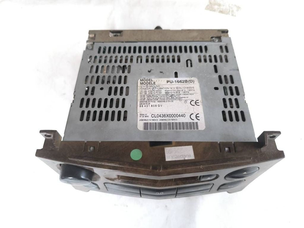 Peugeot 607 2004 Radio CD player head unit 96431808GV 