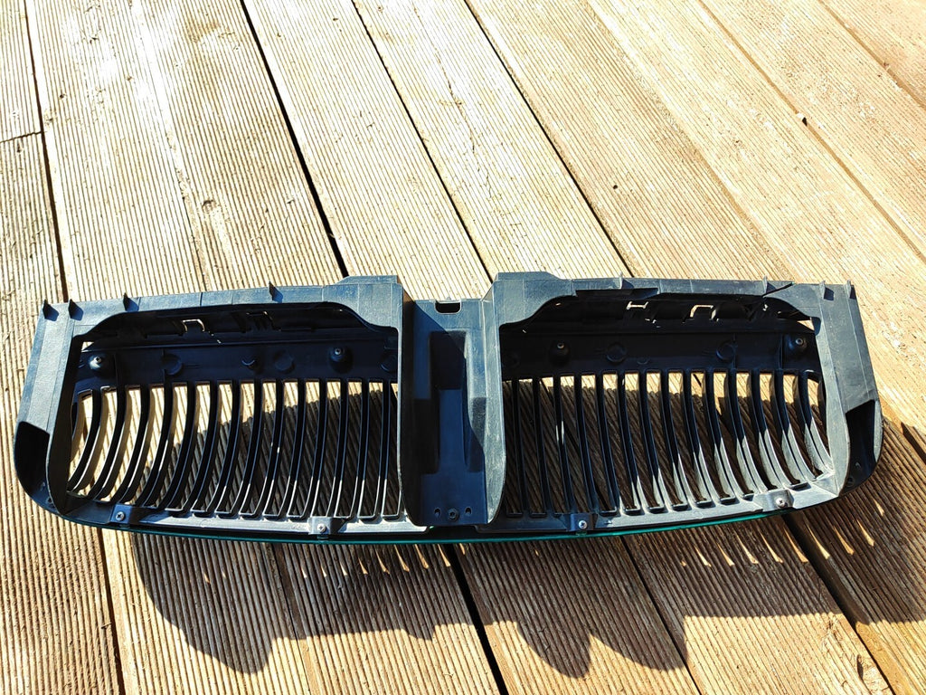 Jaguar X Type 2.5i 2001 Front Center Bonnet Hood Grill 1X435510AH GREEN