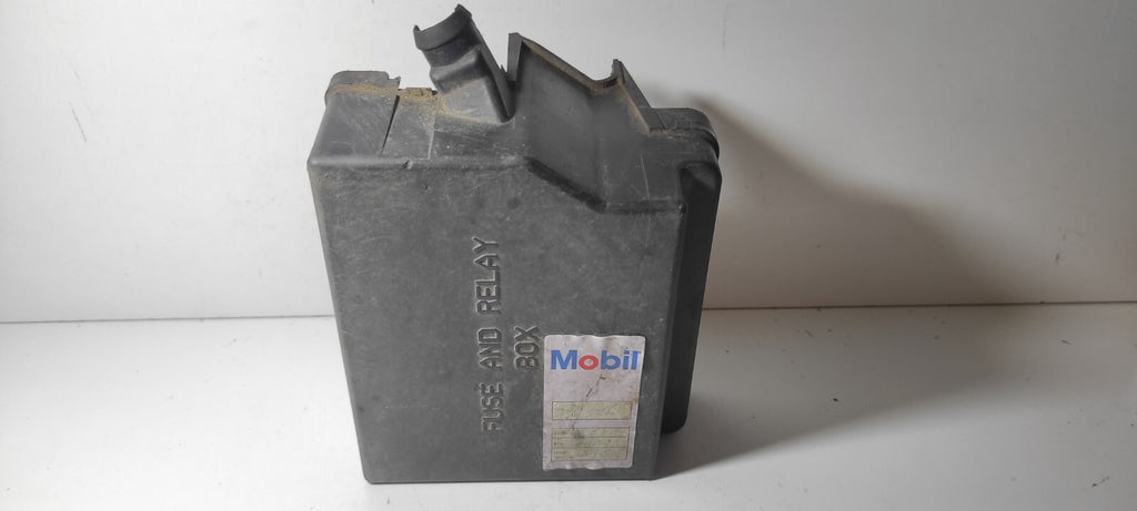 Alfa Romeo 147 1.9JTD 85kW 2002 Engine Bay Fuse Box Relay Cover Cap