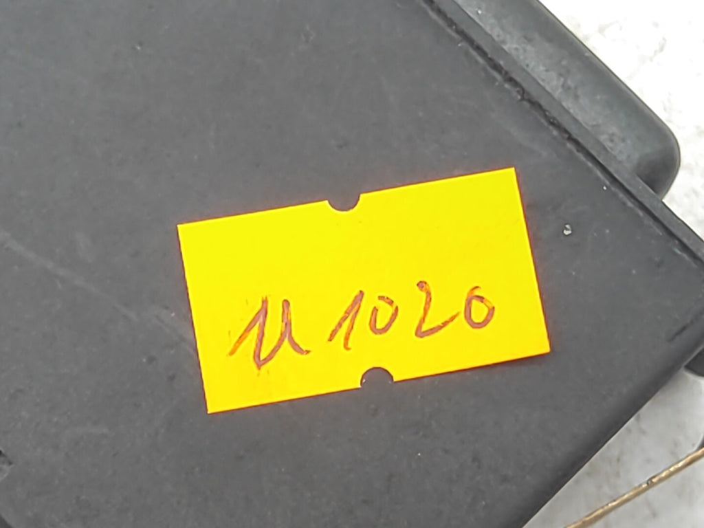 BMW 525i E34 1992 Windscreen Windshield Heat Defrost Switch 1384480