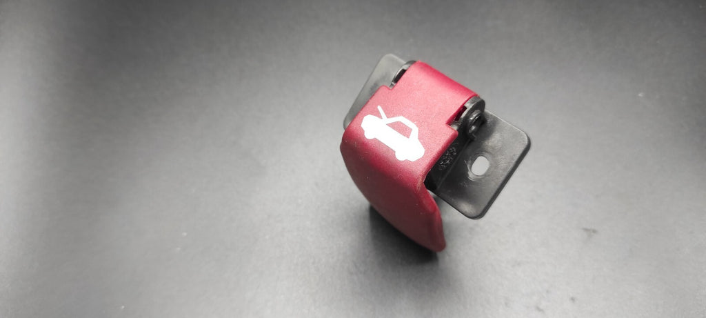 Alfa Romeo 156 147 GT 2005 LHD Bonnet Hood Open Release Handle