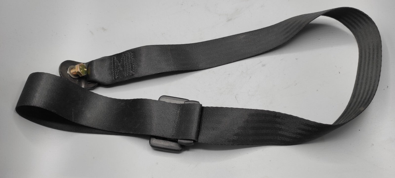 Alfa Romeo 166 2.4JTD 110kW 2003 Rear Seat Middle Center Safety Seatbelt 043146